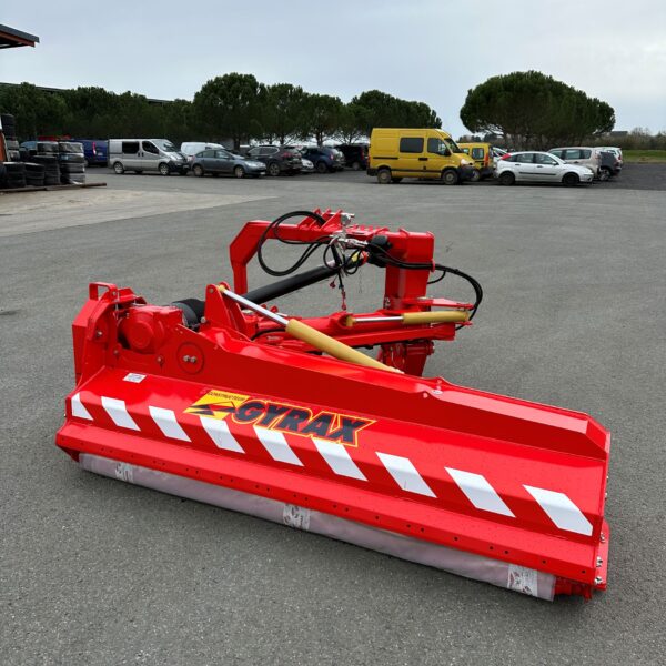 Rotofaucheuse Gyrax gamme entreprise sorti d'usine