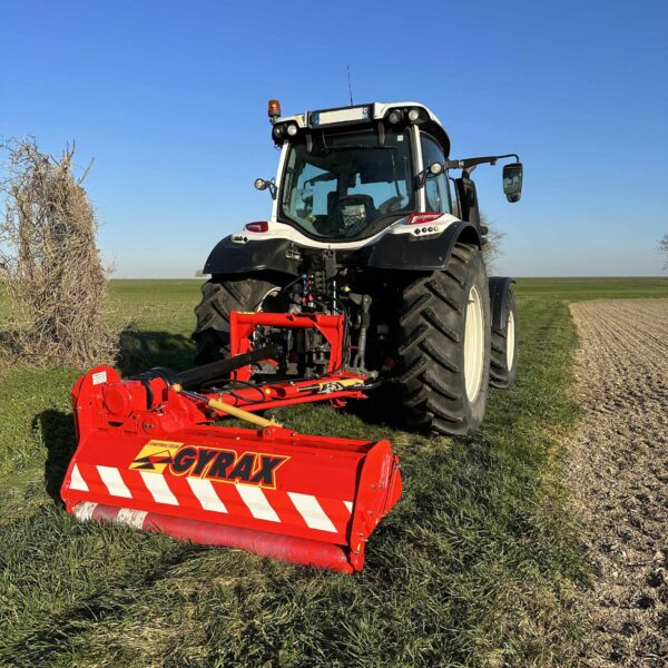 Rotofaucheuse Gyrax, gamme proverd, vue 3/4 arrriere