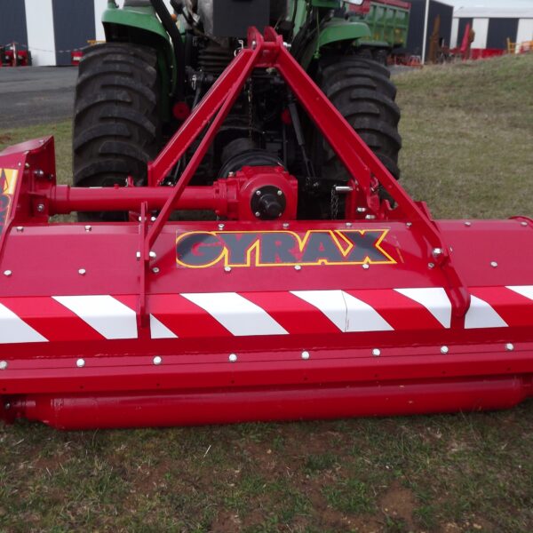 Broyeur horizontal vigne et verger BHVV Gyrax attelage arrière avec rouleau palpeur