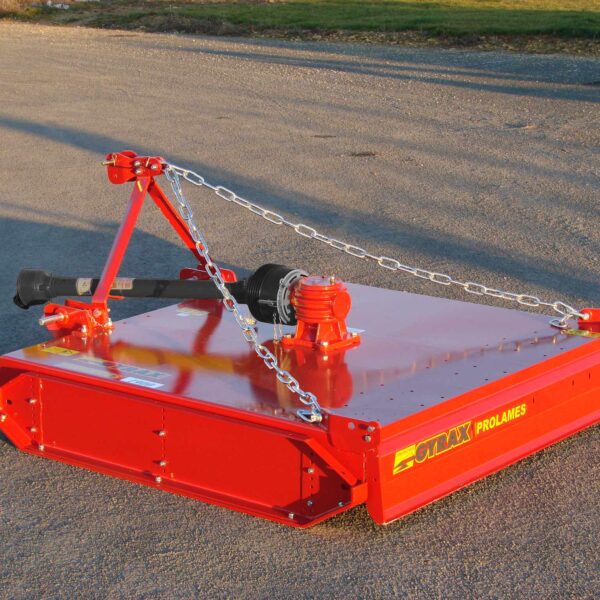 Gyrobroyeur GYRAX PROLAMES en broyage de résidus et entretien de parcelles agricoles