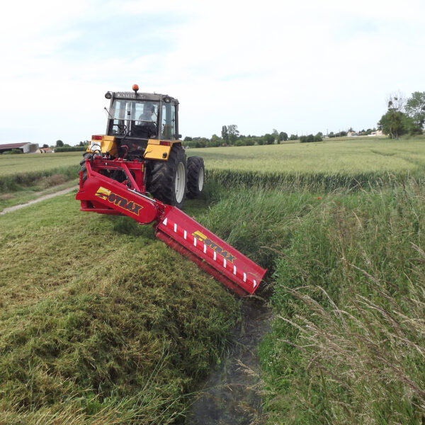 Rotobroyeur latéral RLX Gyrax entretien de fossé avec déport hydraulique