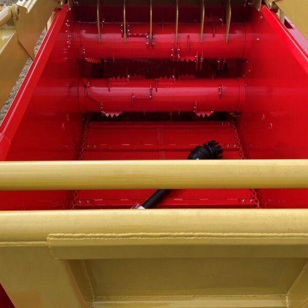 Désileuse pailleuse modèle 5500L, plongeante intérieure