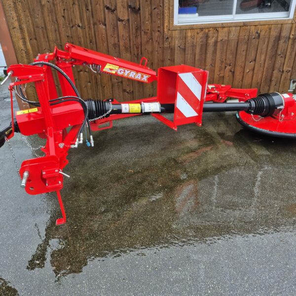 Broyeur sous clôture 1000 Gyrax en version mécanique avec prise de force