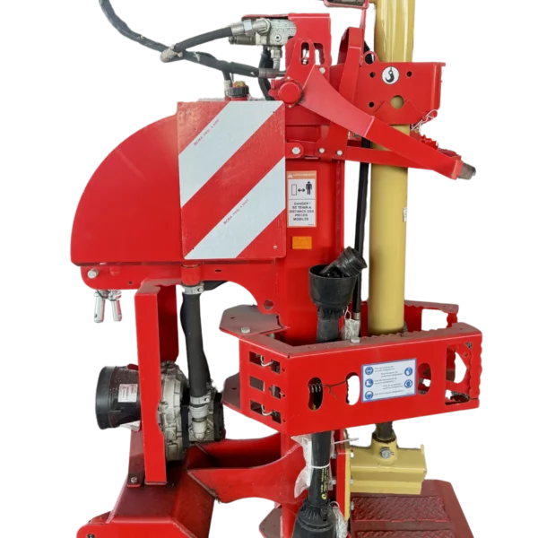 Photo détourée d'un fendeur de buche indépendant 20t Gyrax