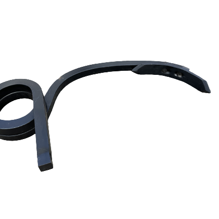 Image détourée d'une dent avec un soc droit, option personnalisable sur les cultivateurs Gyrax.